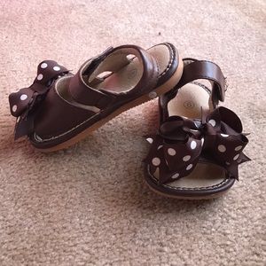 Toddler Girls Squeaker Sandals